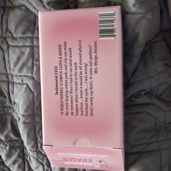 New Make Up Eraser Pink - Picture 3 of 4